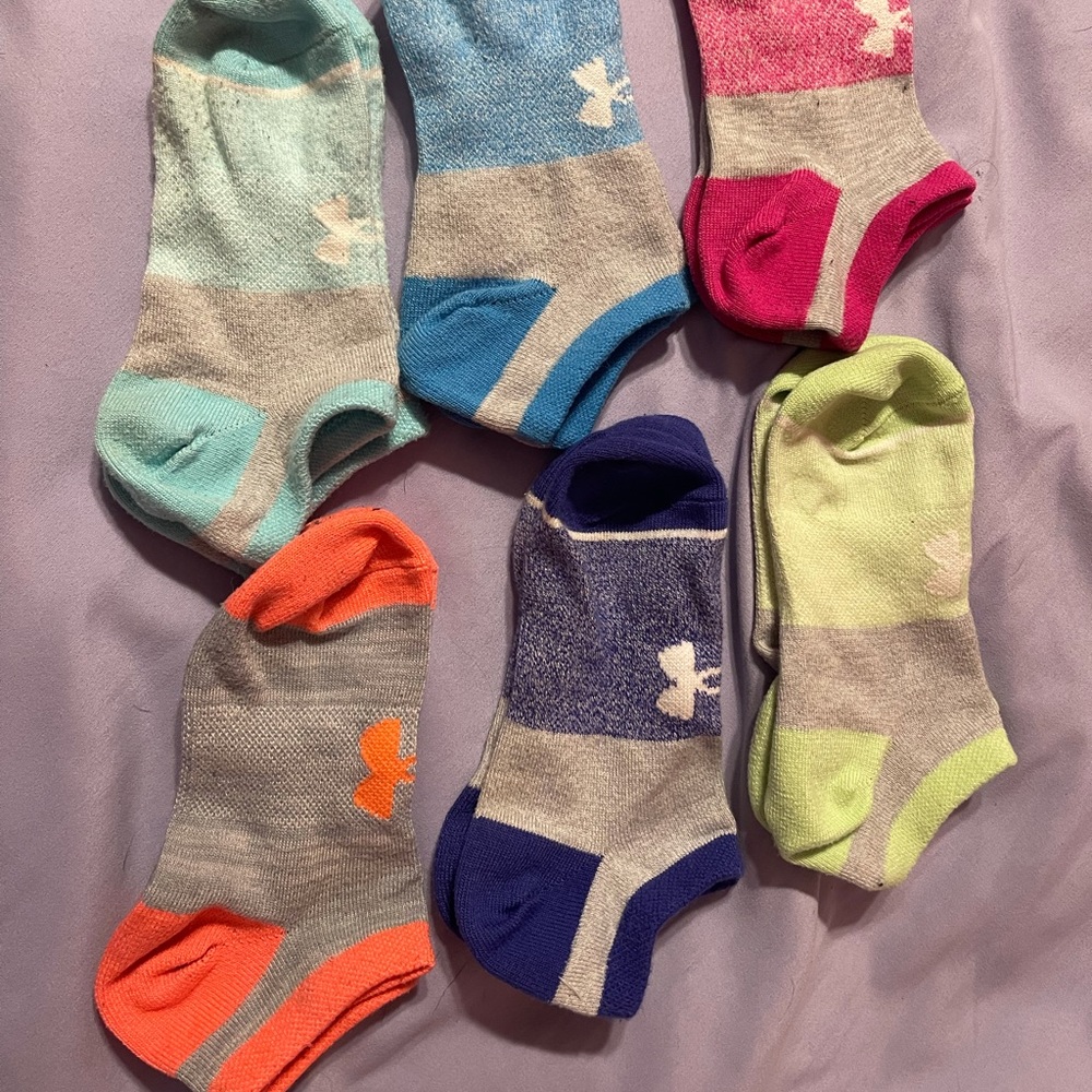 Girls UA sock 10-3